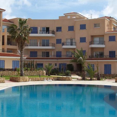 King'S Palace Apartment Paphos ภายนอก รูปภาพ