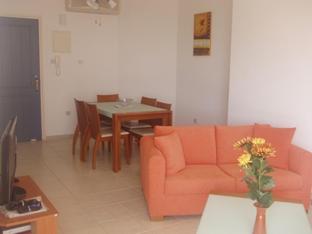 King'S Palace Apartment Paphos ห้อง รูปภาพ