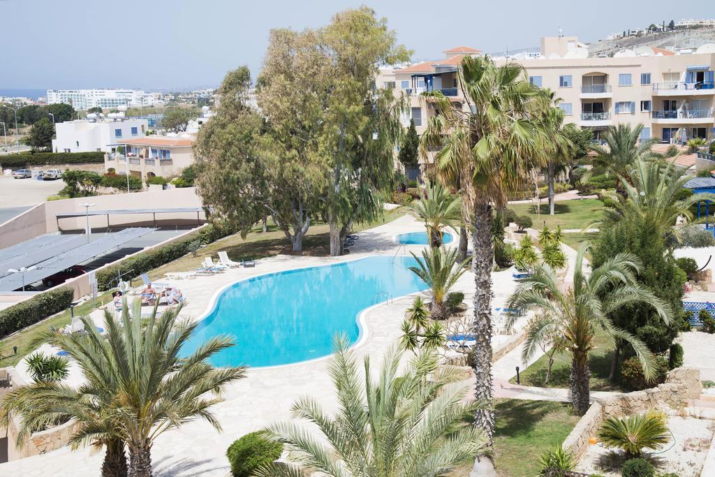 King'S Palace Apartment Paphos ภายนอก รูปภาพ